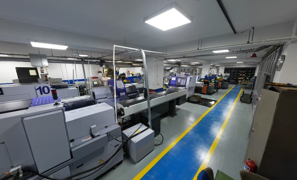 CNC kayar otomat tezgahlarından oluşan makine parkı