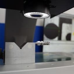 Video ölçüm sisteminde implant parça ölçümü
