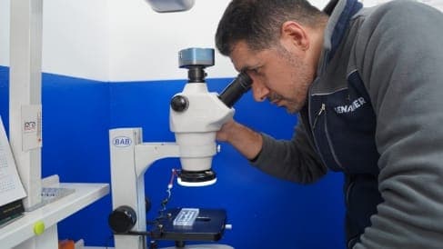 Stereo mikroskop ile yüzey ve çapak kontrolü
